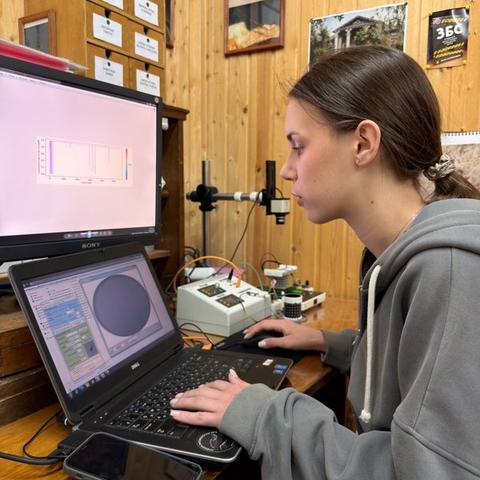 Reviewing likelihood tracking data in DeepLabCut alongside the recording setup